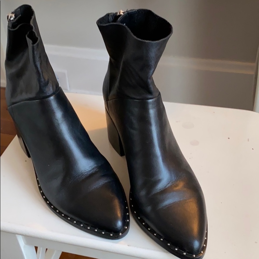 Treasure & bond booties